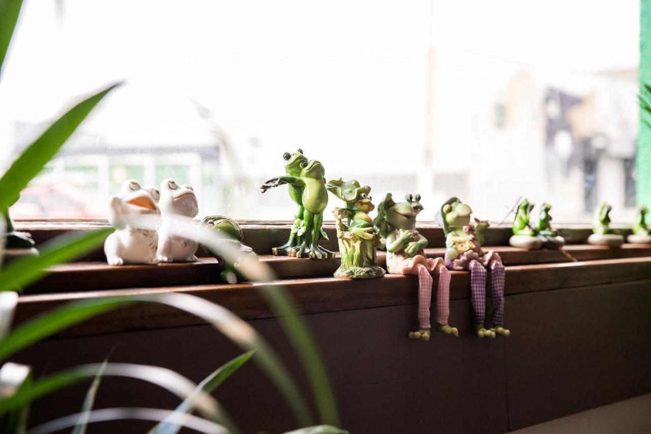 The Pickled Frog Hostel Χόμπαρτ Εξωτερικό φωτογραφία